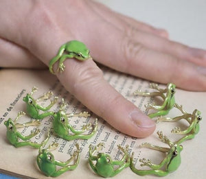 Tree Frog Ring & Earrings